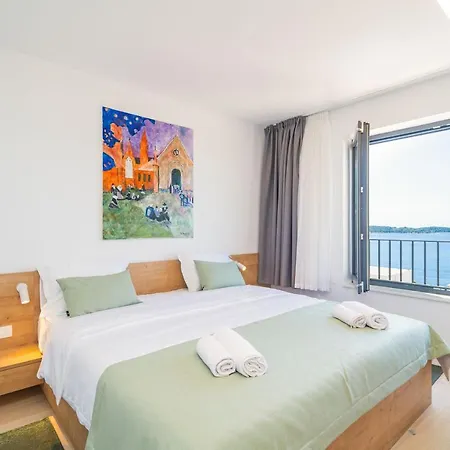 Soline Rock Apartment Mlini